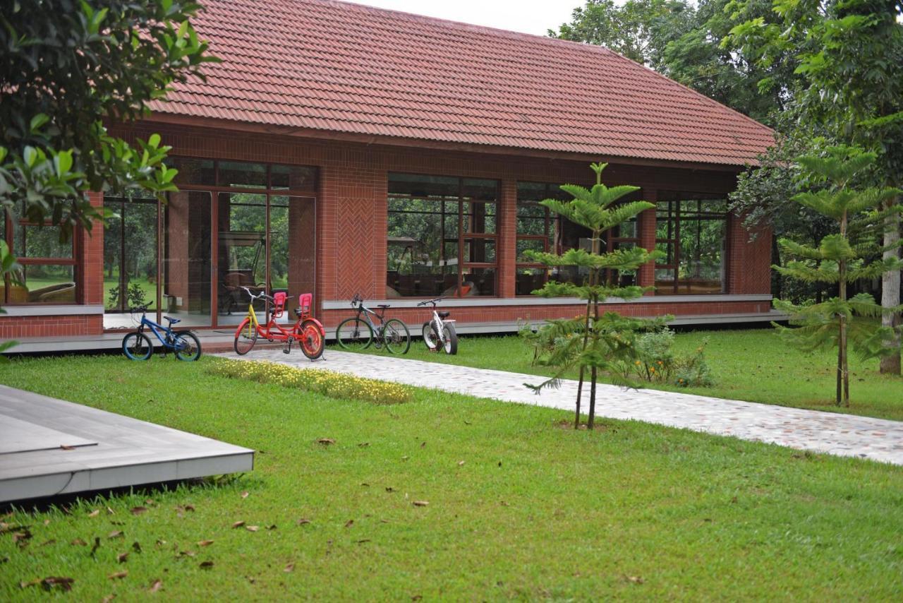 Sarah Resort Gazipur Exterior photo