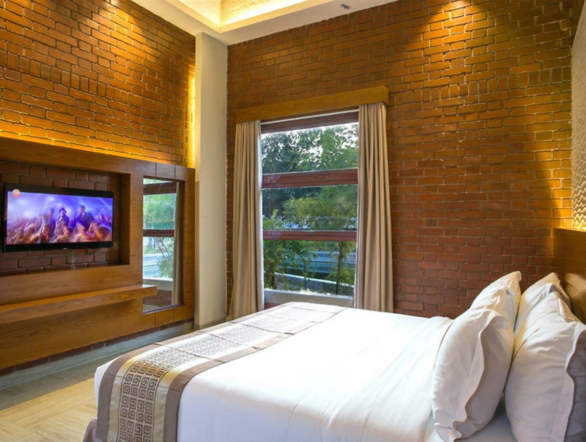 Sarah Resort Gazipur Exterior photo